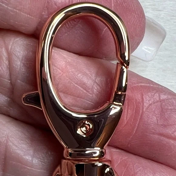 FOSSIL SOFIA ROSE-GOLD TONE SKELETON KEY FOB - Picture 8 of 8